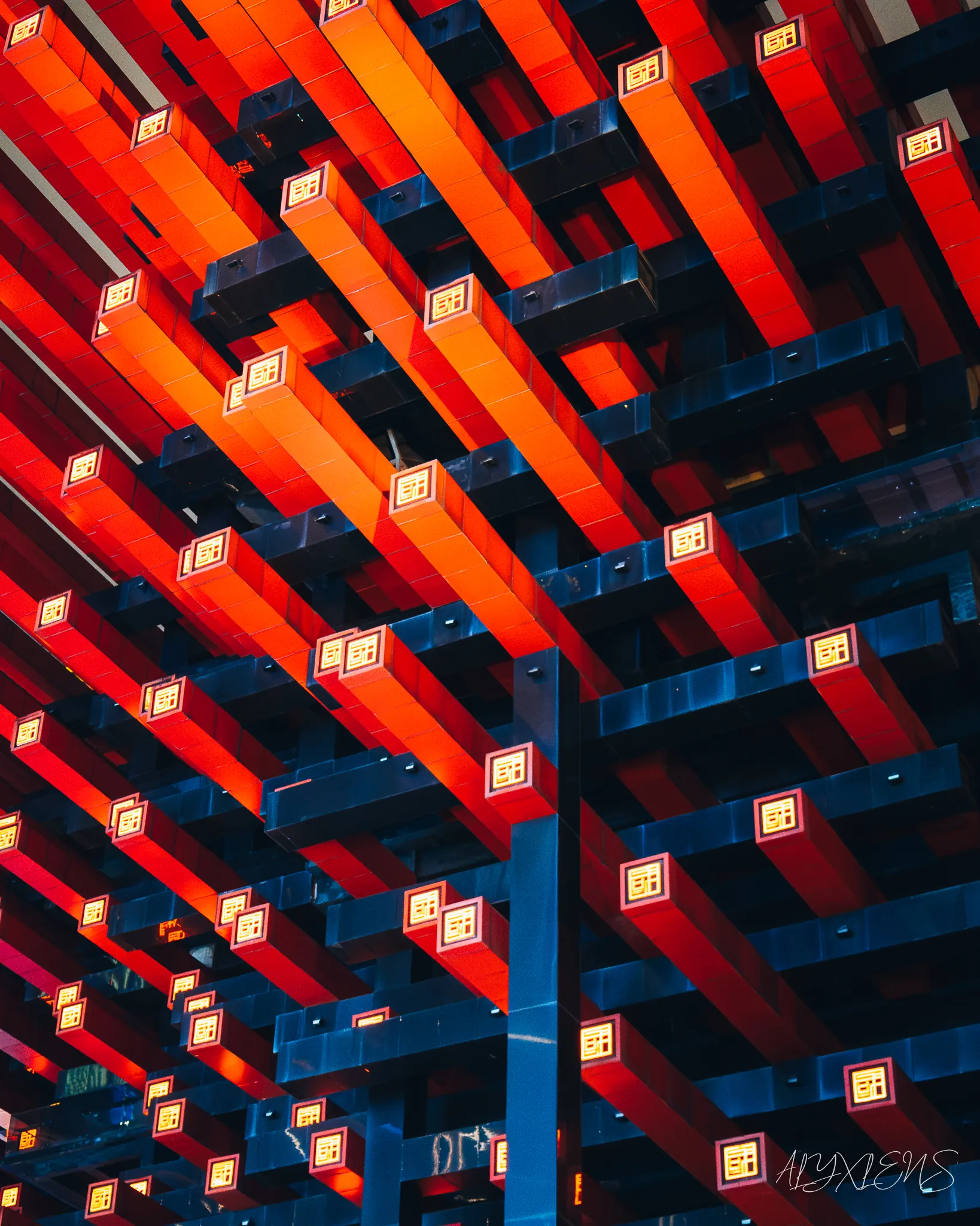 Street / Architecture photography by ALYXLENS