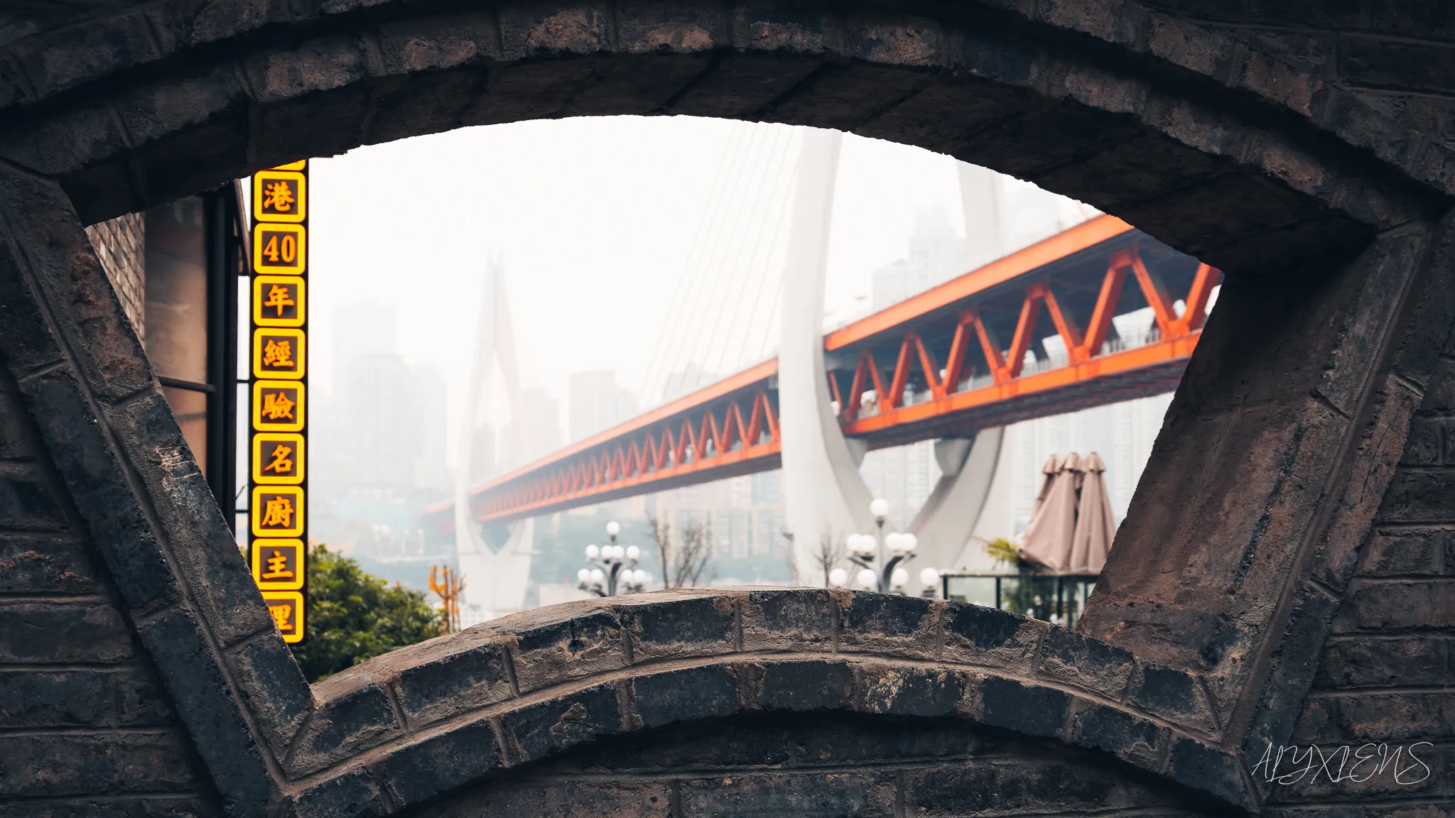 Street / Architecture photography by ALYXLENS